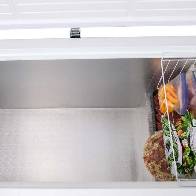 Hamilton Beach 14.1 Cu. Ft. Chest Freezer White inside view